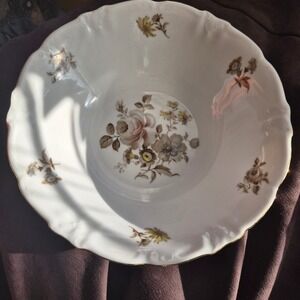 Winterling Schwarzenbach Bavaria German Floral Porcelain Bowl‎ Gold Rim Scallop